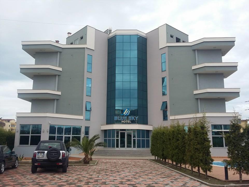 Blue Sky Hotel Golem  Exterior photo