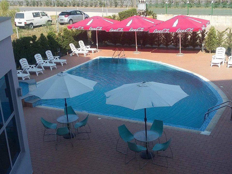 Blue Sky Hotel Golem  Exterior photo
